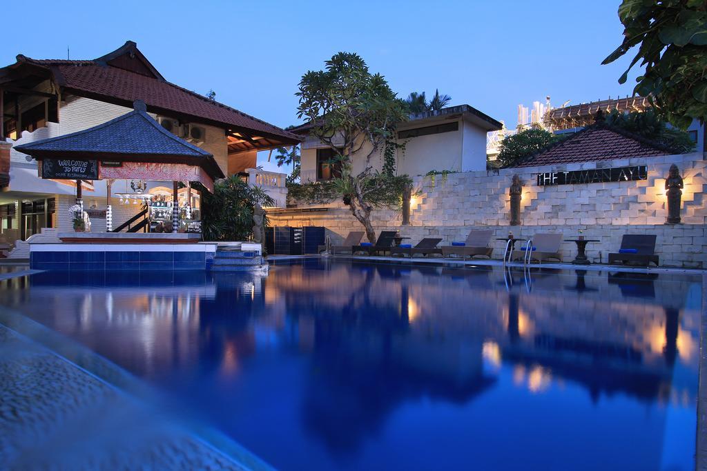 The Taman Ayu Hotel Seminyak Buitenkant foto
